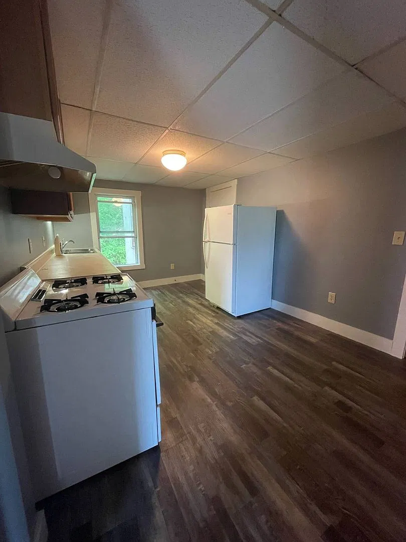 Railroad Randolph Apartments — Photo 2