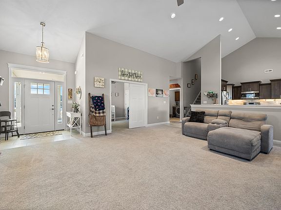 4th image of 3424 Dolerite Ct