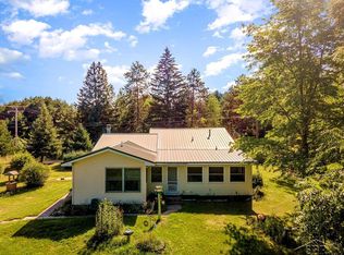11190 South Rd, Farwell, MI 48622