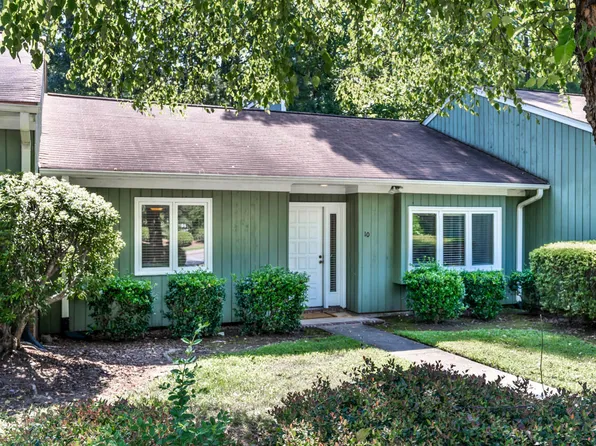 10 Poppy Trl, Durham, NC 27713