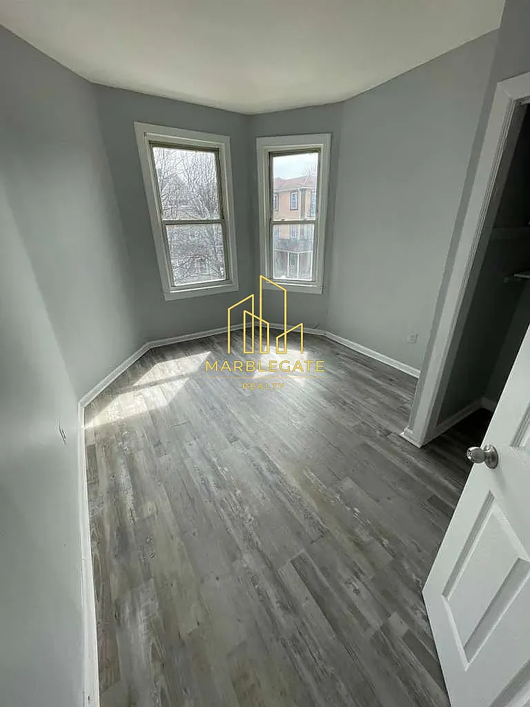 Building Photo - 25 Princeton St #2LL