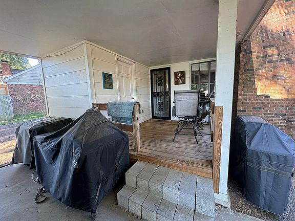 4th image of 8081 Kerry Dr