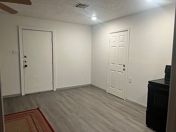 4th image of 3911 Fm 350 Barndo #2