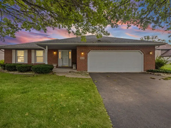 18449 Holland Rd, Lansing, IL 60438