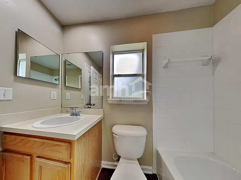 9146 Prosperity Lake Dr — Photo 17