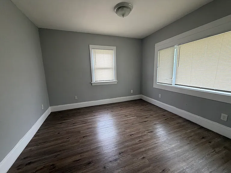 49 Forbes Rd — Photo 3