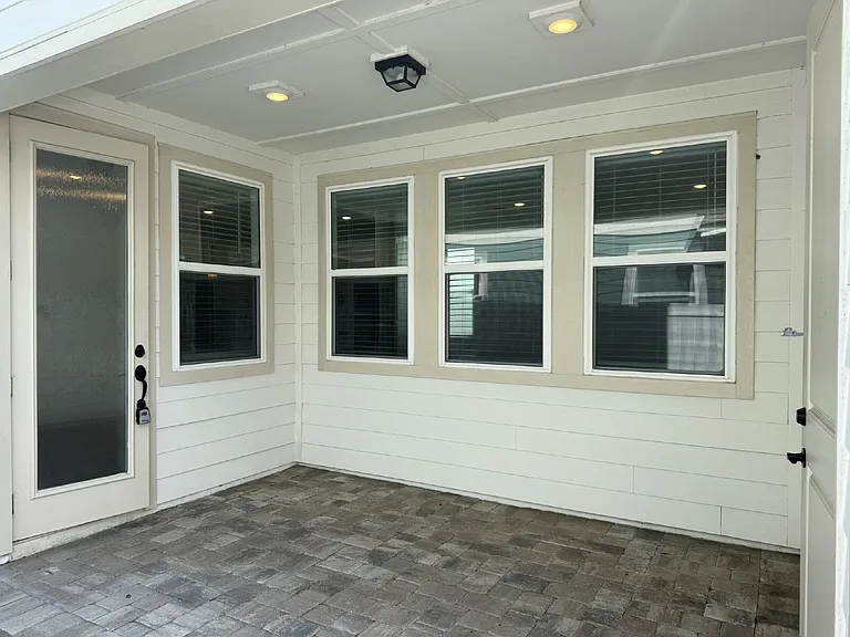 236 Hawthorn Park Cir — Photo 5