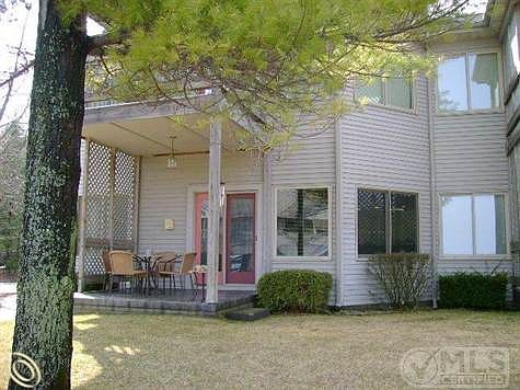 Oscoda condo 027