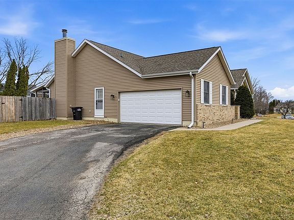 3rd image of 1705 Concord Dr