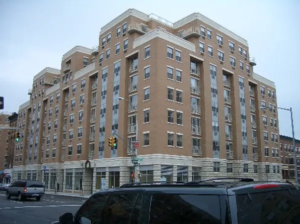 Madison Plaza