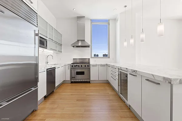 Sold by Corcoran | media 5