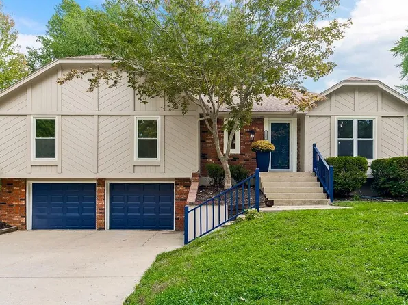 1804 SW Cherokee Strip, Blue Springs, MO 64015