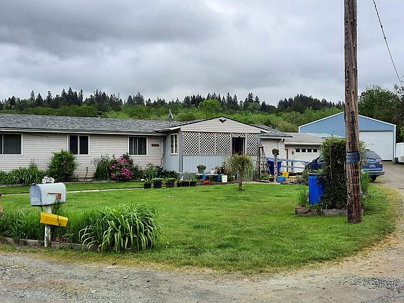 3rd image of 24494 SE Gravel Ln