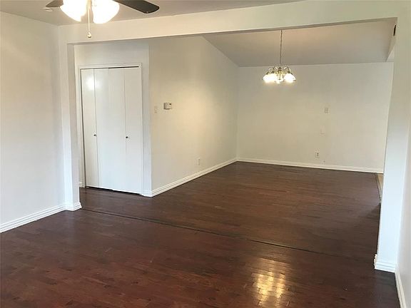 5th image of 3436 Glenwood Ln