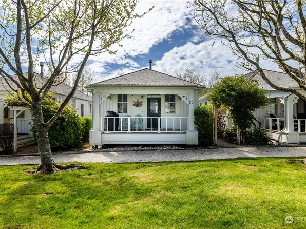 25 Float Lane, Pacific Beach, WA 98571