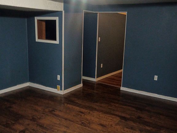 3rd image of 545 Chamberlain Ave