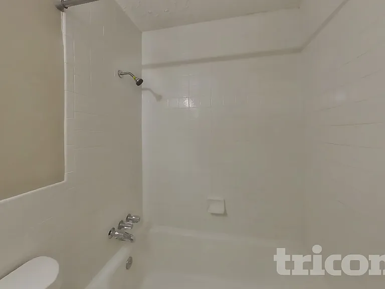 2270 Emerald Castle Dr — Photo 17