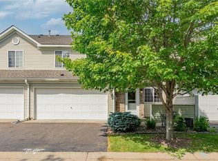 8878 Spring Ln, Woodbury, MN 55125
