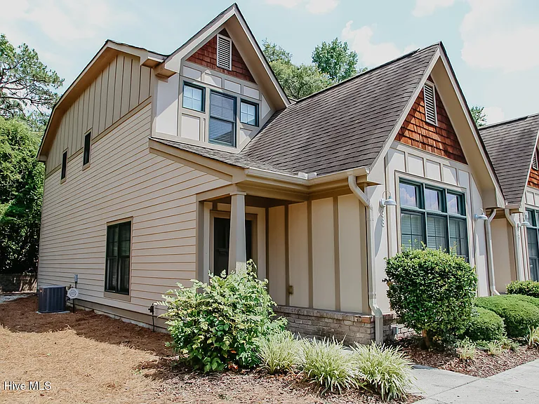 38 Elk Ridge Ln — Photo 3