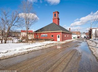 29 Pine St, South Paris, ME 04281