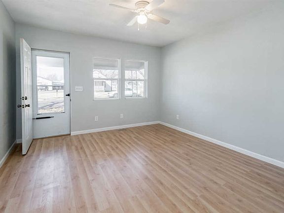 4th image of 1104 S Topeka St