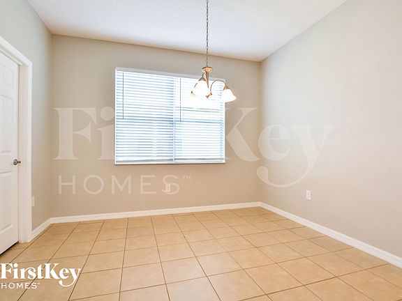 3rd image of 3004 Lilly Belle Dr