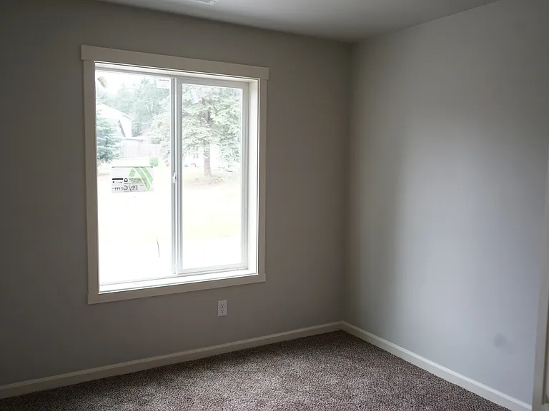 205 Cloverdale Rd — Photo 12