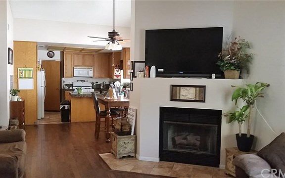 5th image of 1032 De Anza Dr