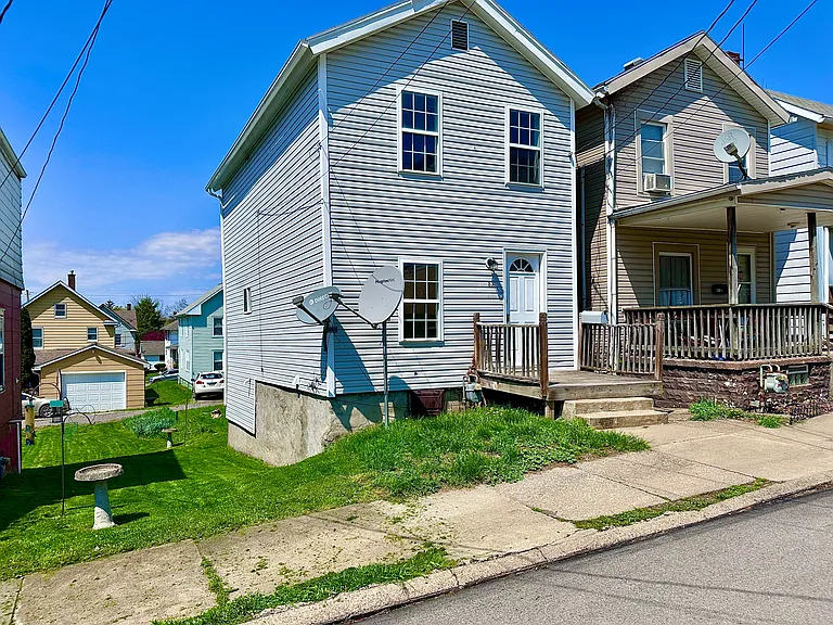 831 Morton St — Photo 5