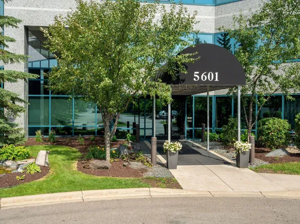 5601 Smetana Dr Unit 907, Minnetonka, MN 55343