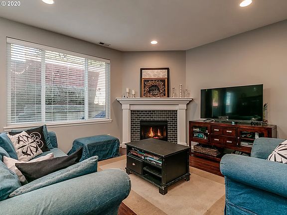 4th image of 9369 NW Ember Ln