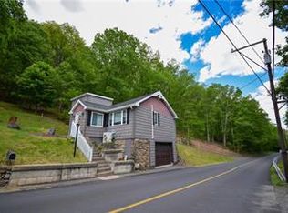 1503 Valley Rd, Tamaqua, PA 18252