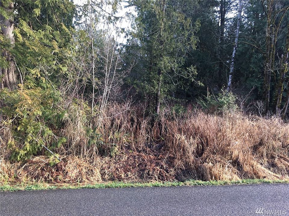 2nd image of 94 163rd Ave SE