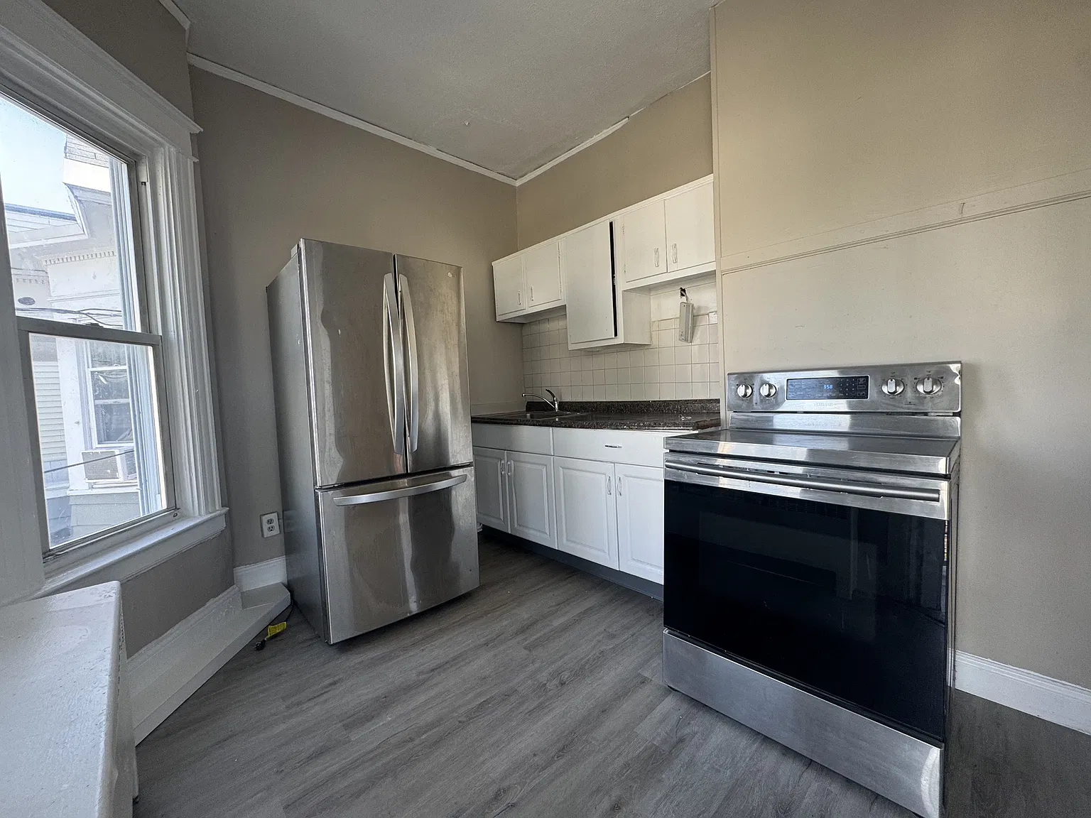 230-232 Quail Street - 2F — Photo 2