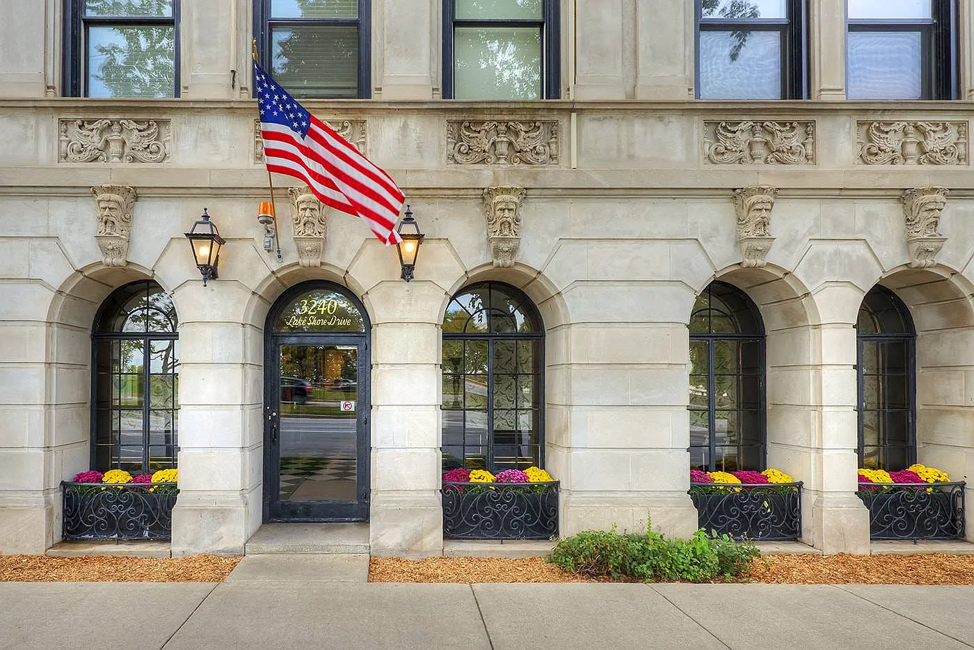 3240 North Lake Shore Drive — Photo 3