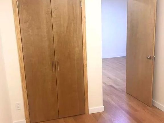 4th image of 5228 73rd St Floor 2