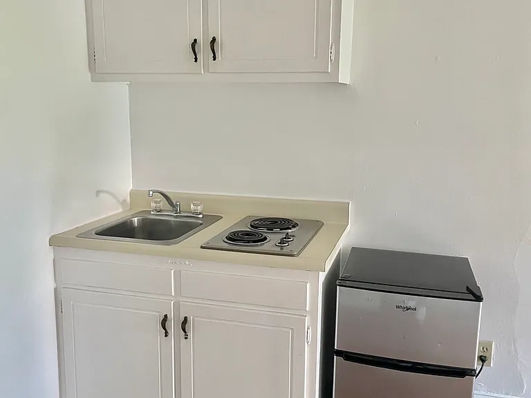 854 Beacon St #14 — Photo 3