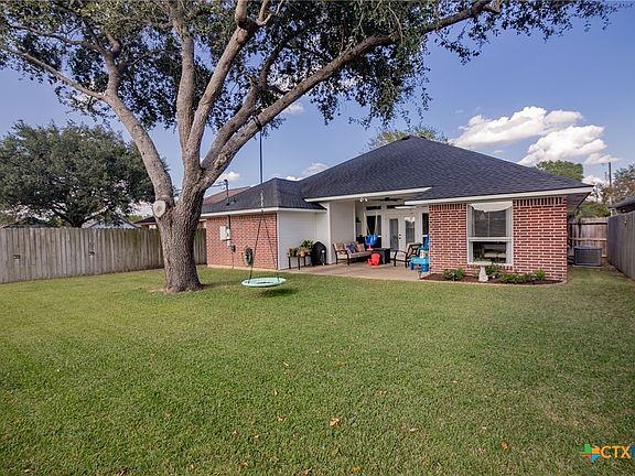 5th image of 103 Belmoor Ln