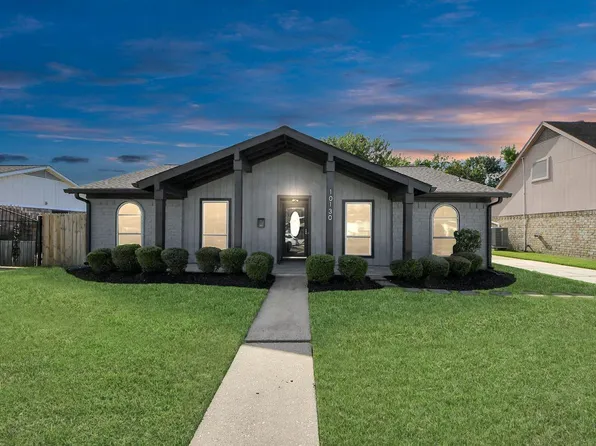 10130 Sagerock Dr, Houston, TX 77089