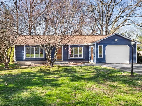 19-21 Hillcrest Ave, Shrewsbury, MA 01545