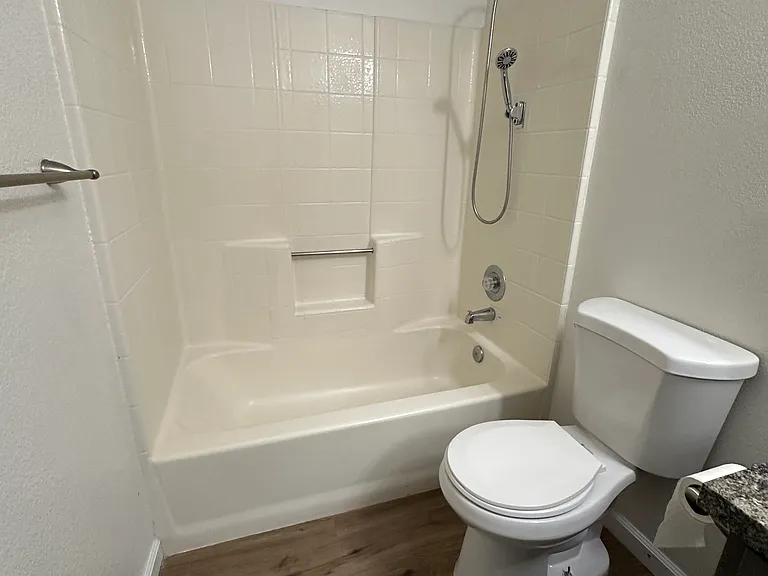 2798 N Junipero Ave #3 — Photo 14