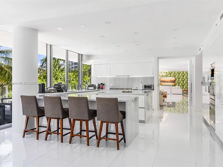 1 Collins Ave #207 — Photo 13