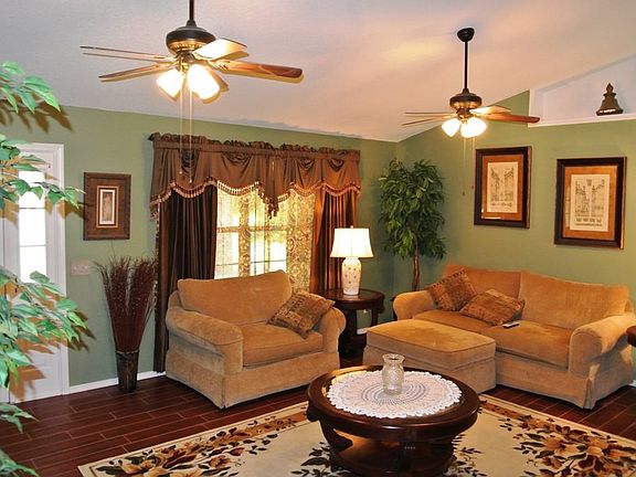 2nd image of 9703 Meadow Oak Dr
