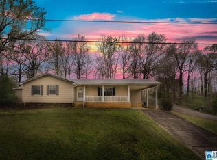 300 Hilltop Rd, Weaver, AL 36277