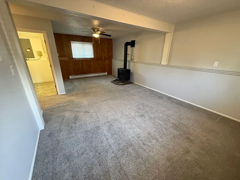 365 Bellvue Ave — Photo 29