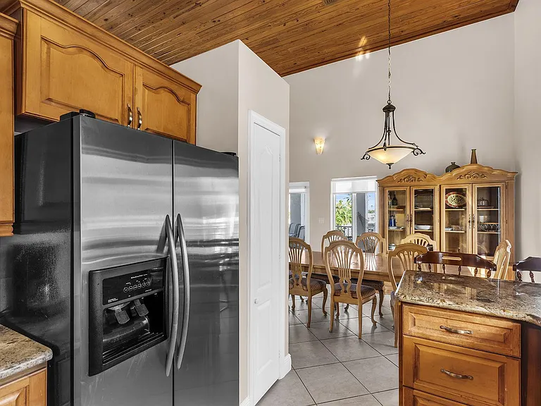 112 Seagull Ln — Photo 34