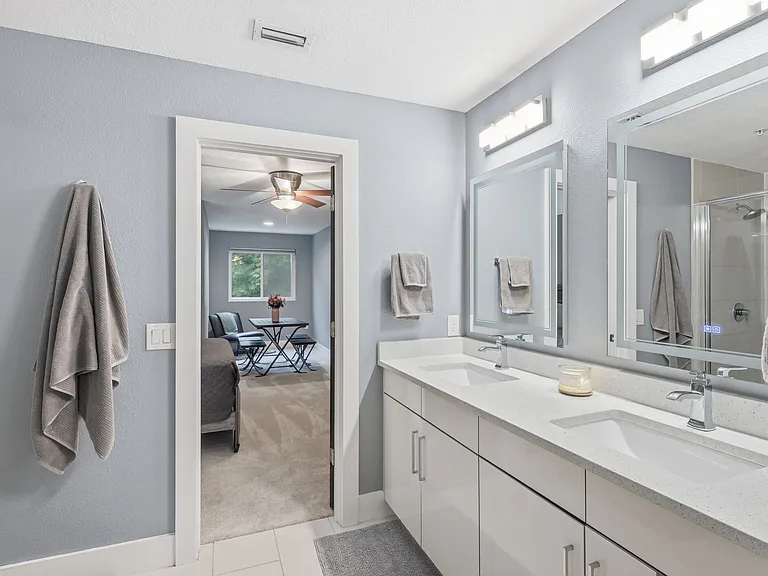 440 W Swoope Ave — Photo 25