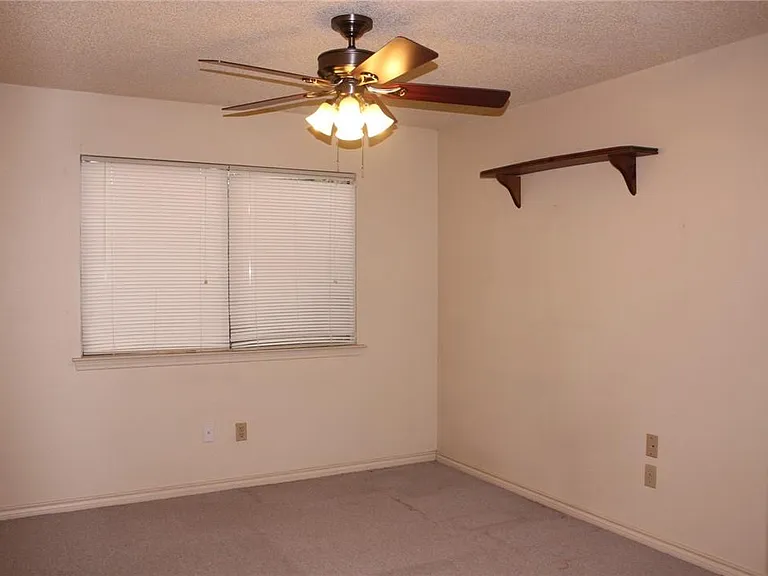 2141 Surrender Ave — Photo 23