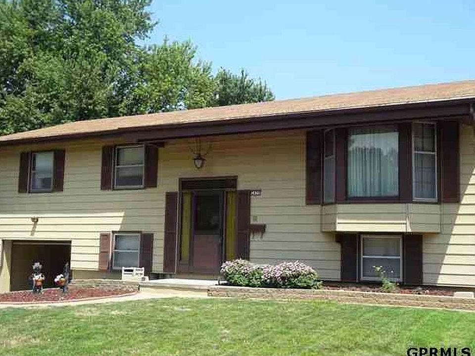 1st image of 2429 S 124th St
