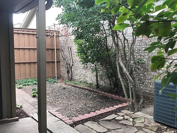 4th image of 2831 Capella Cir